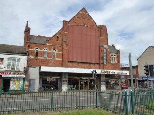 2 Northampton, Quen.s Road, WM, Chapel, facade 10.7.2019 2 Northampton, Quen.s Road, WM, Chapel, facade 10.7.2019