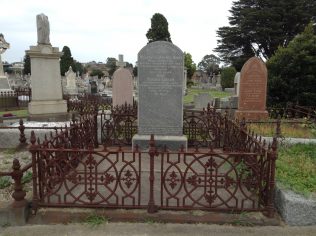 Grave of William and Sarah Binks in Brighton General Cemetery, Melbourne, Australia